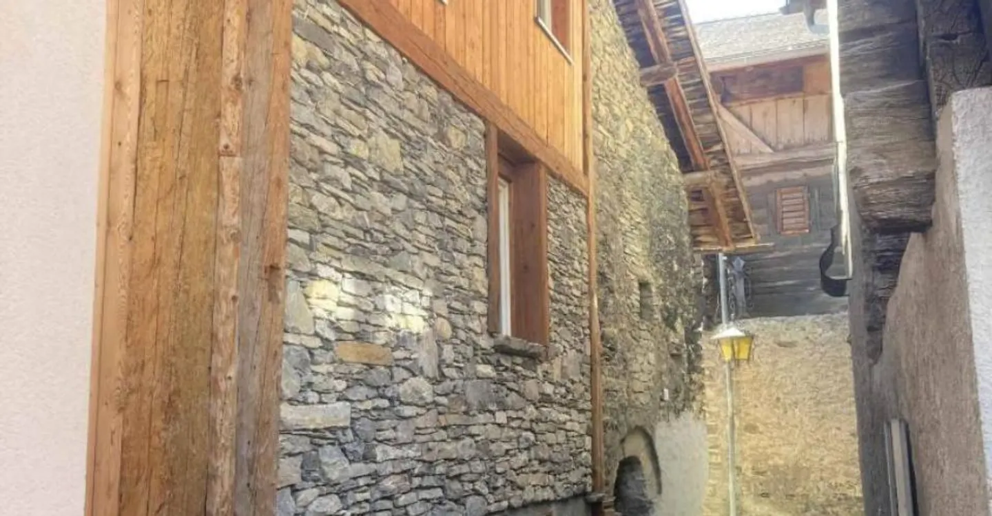 Village house, 74m² plot - Photo 11 of 12