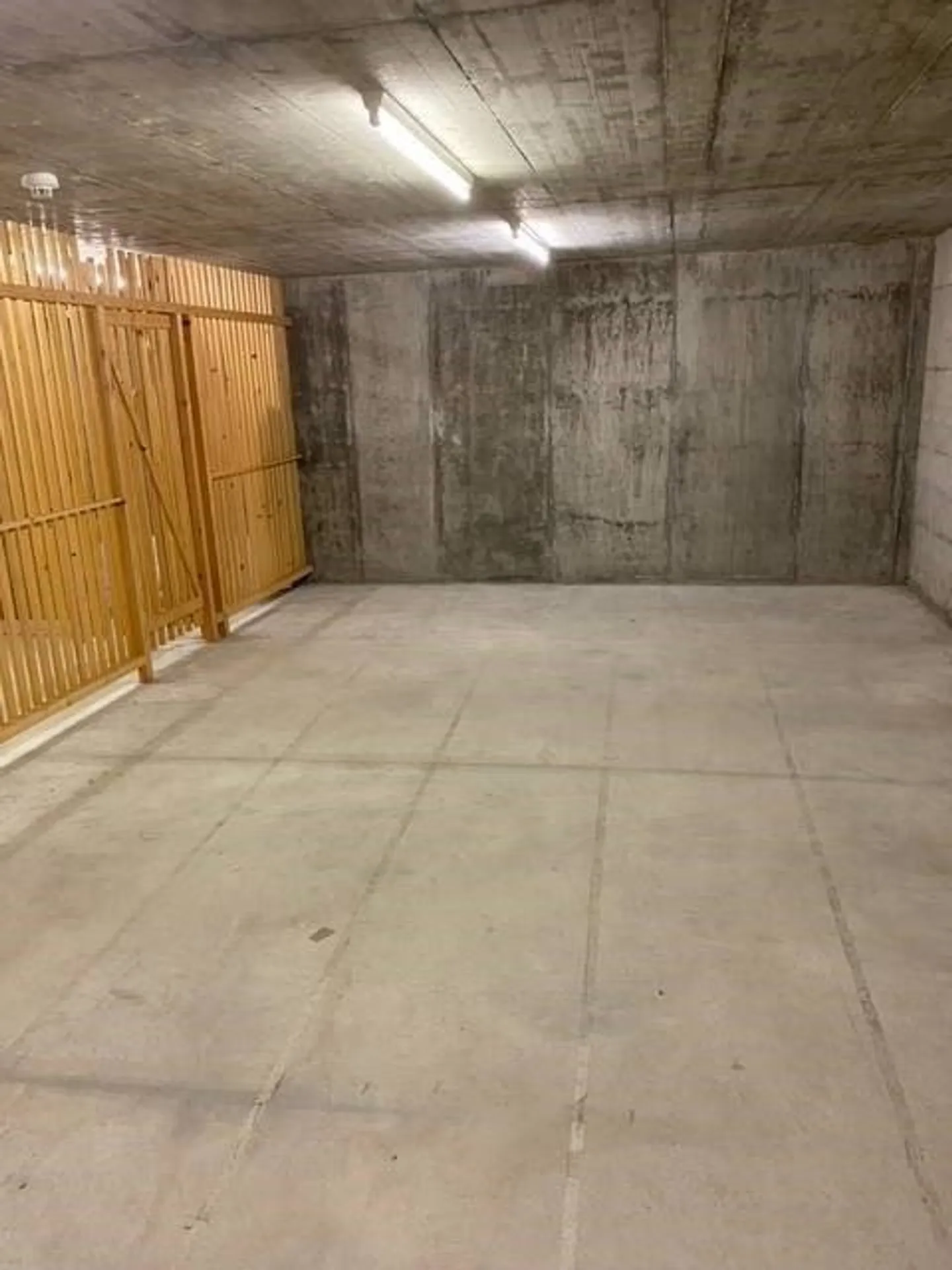 Magazzini in affitto alla stazione di Aarau! - Foto 2 di 3