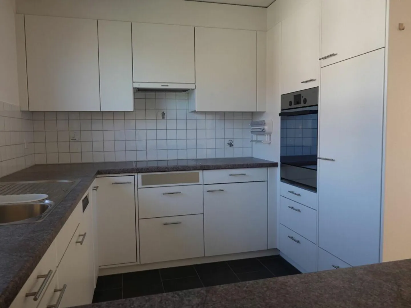 Bonheur de vivre à Eschikofen - Appartement 4.5 pièces avec beaucoup d'espace et de style - Photo 4 sur 10