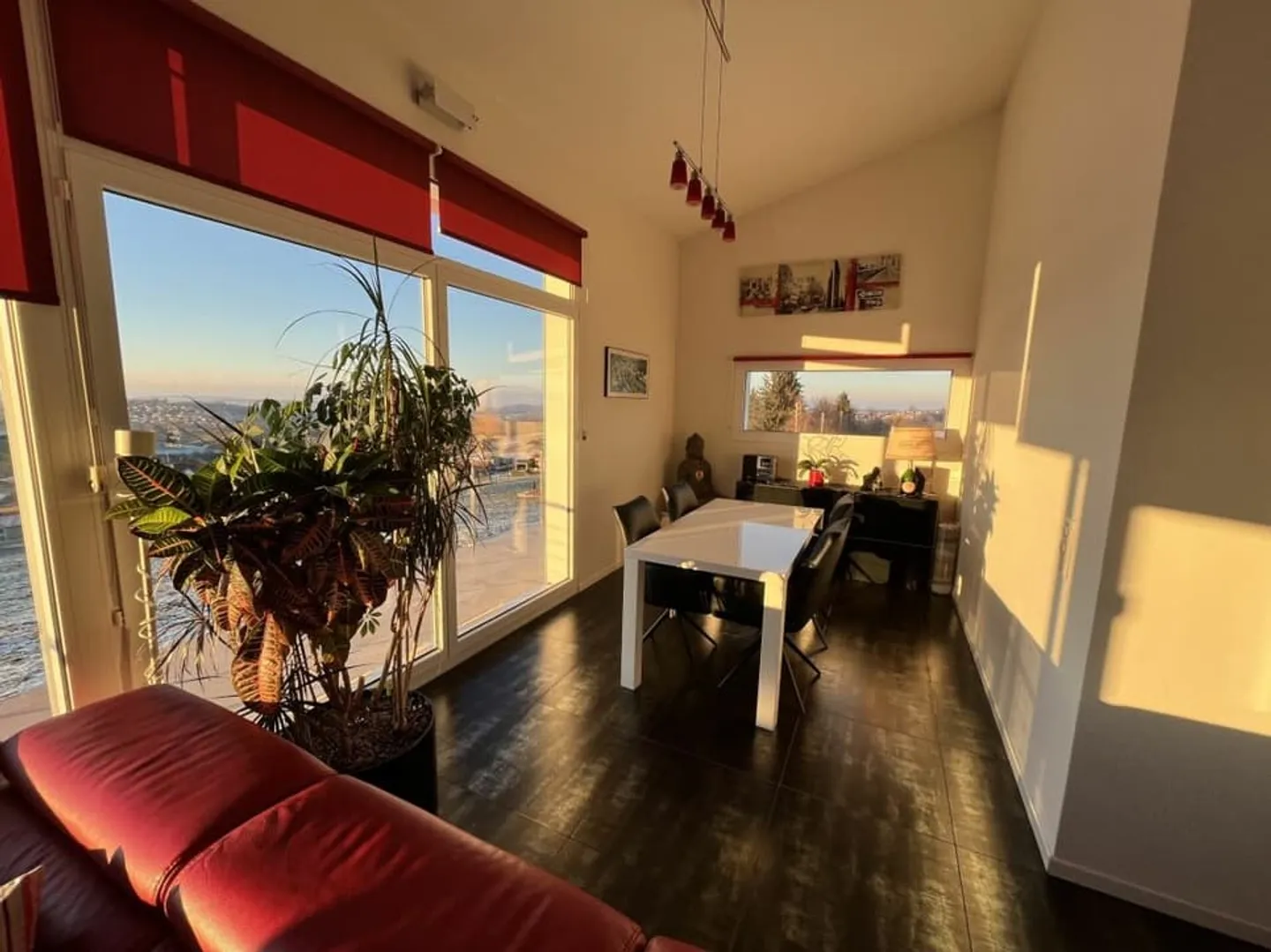 CON UNA VISTA PANORAMICA, SENZA AFFACCIO, IN UNA ZONA TRANQUILLA - Foto 4 di 13