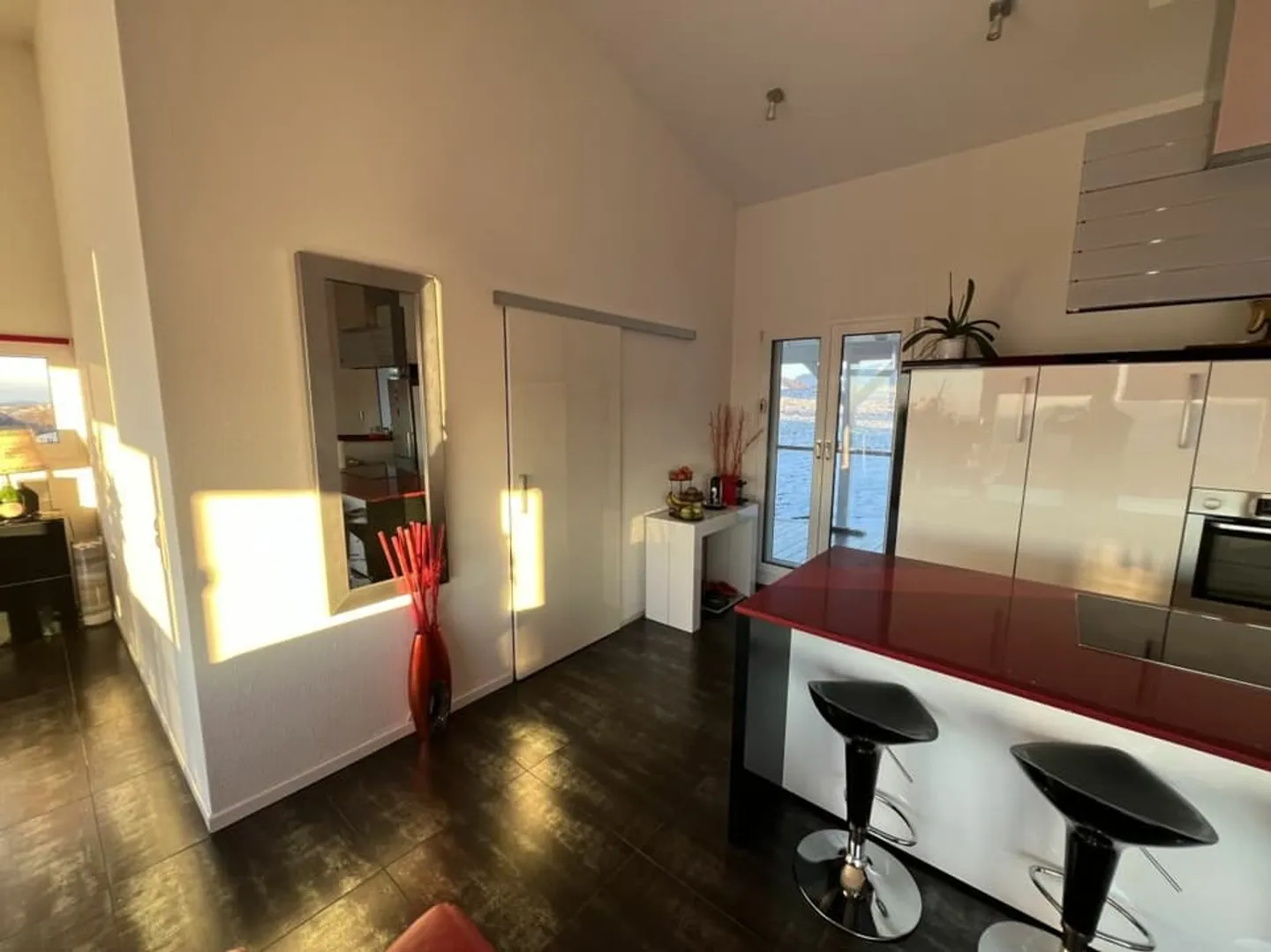 CON UNA VISTA PANORAMICA, SENZA AFFACCIO, IN UNA ZONA TRANQUILLA - Foto 7 di 13