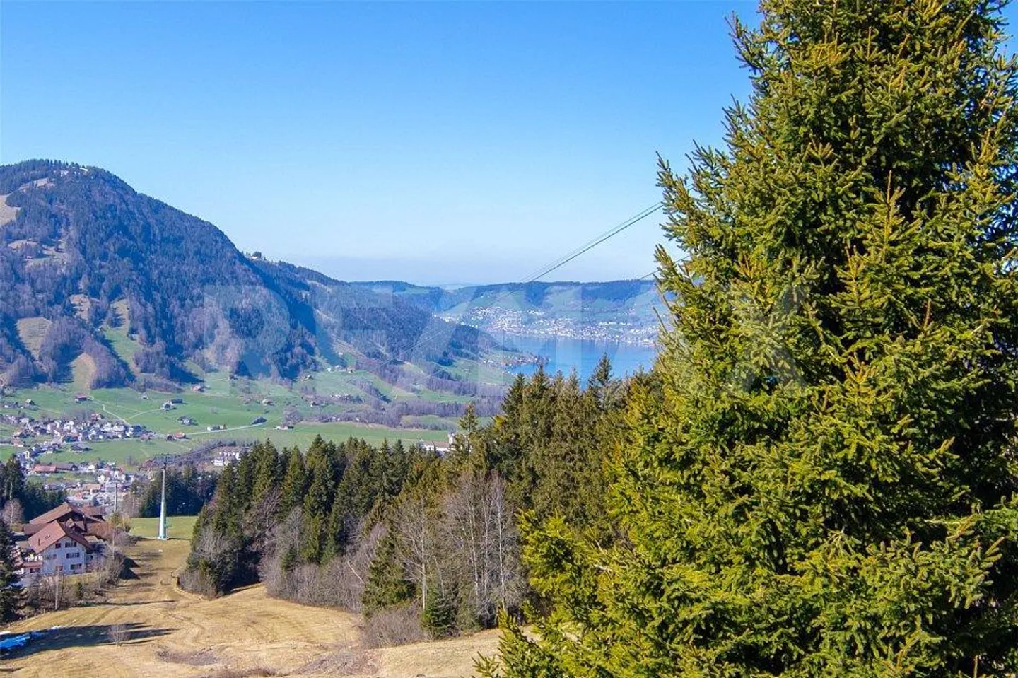 Detached 4.5-Room Chalet with Lake View, Large Plot 912 m², Sattel - Hochstuckli SZ - Photo 1 of 13