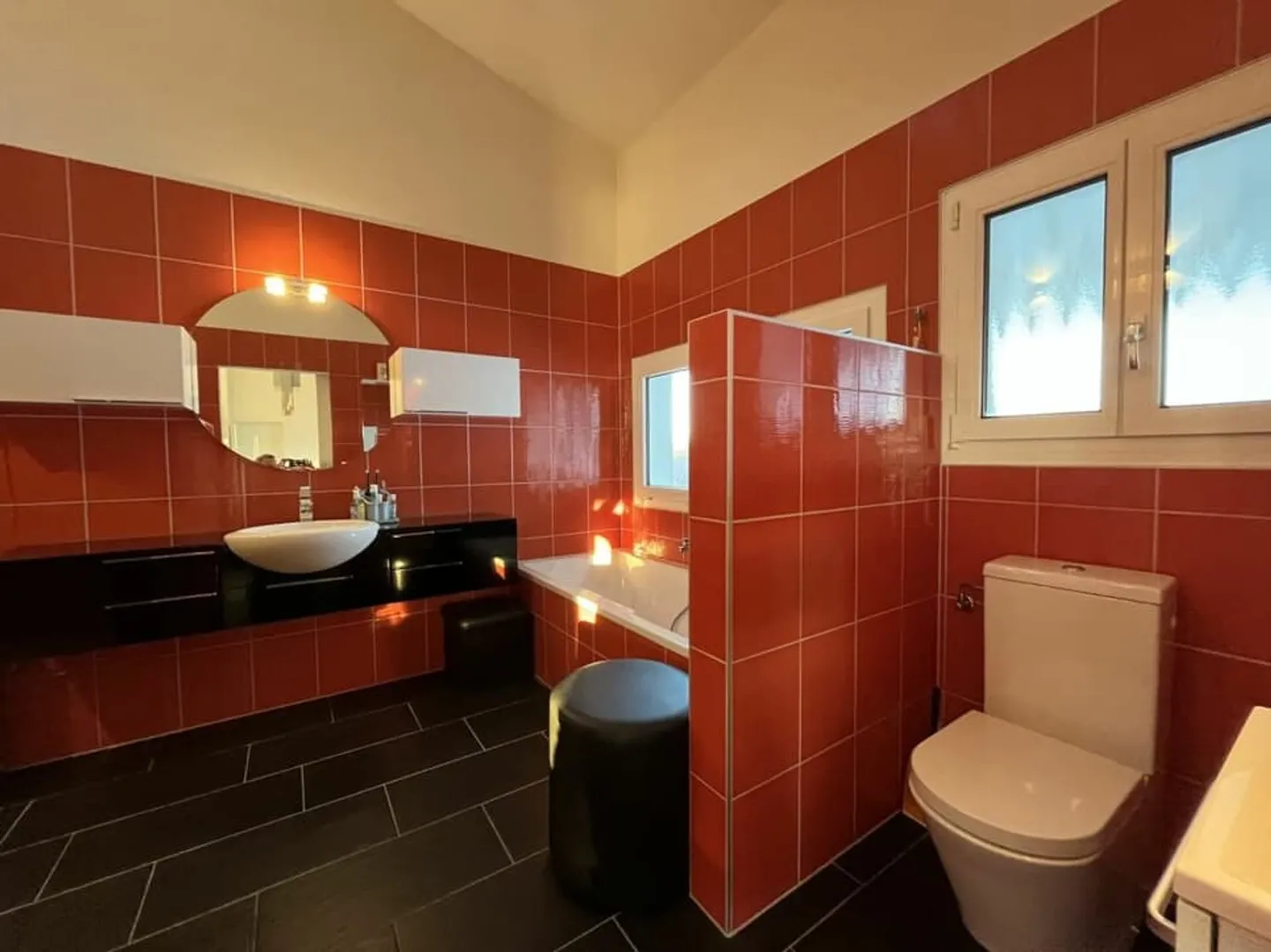 CON UNA VISTA PANORAMICA, SENZA AFFACCIO, IN UNA ZONA TRANQUILLA - Foto 9 di 13