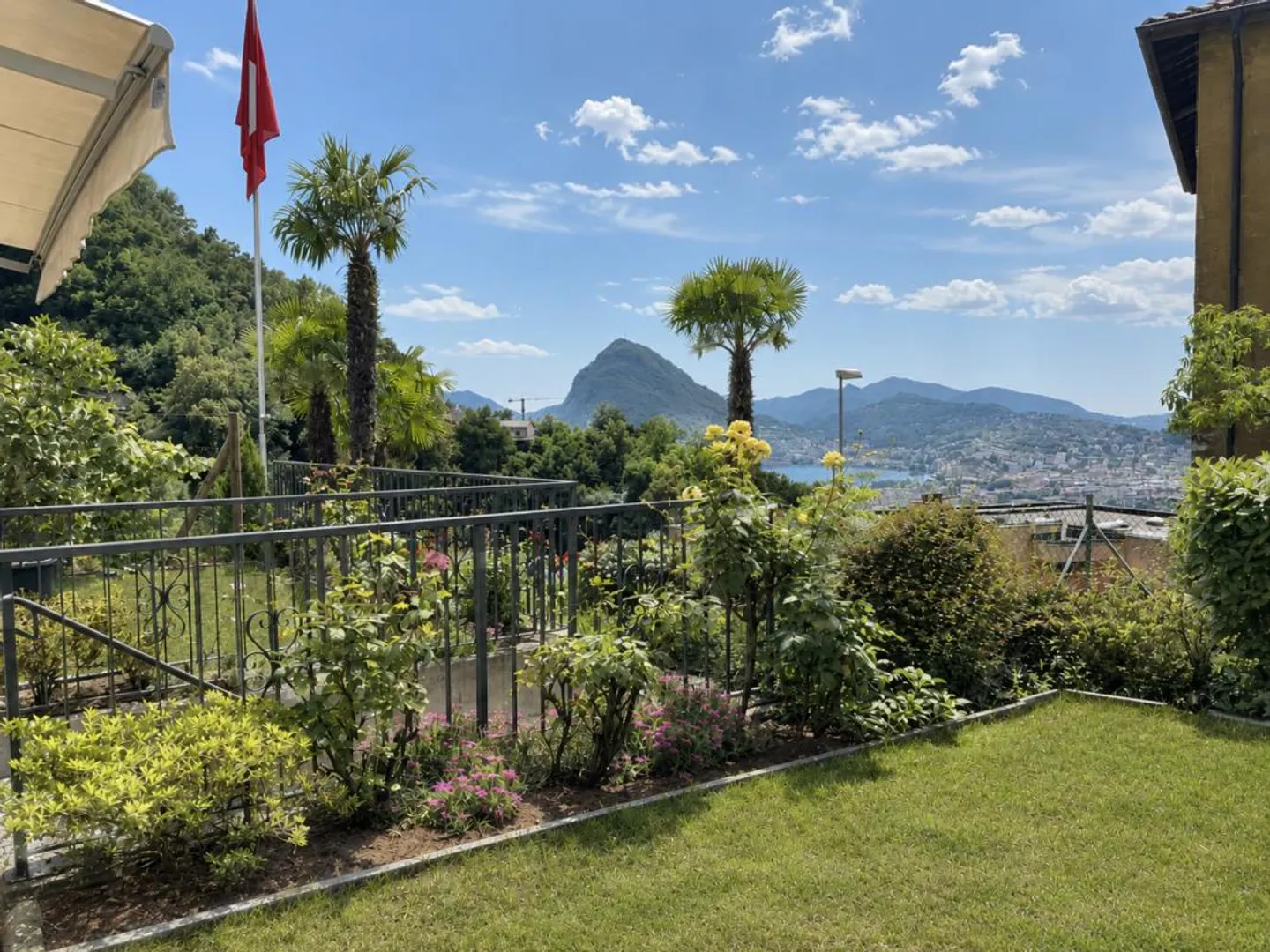 Maison indépendante avec vue sur le lac - Photo 1 sur 9