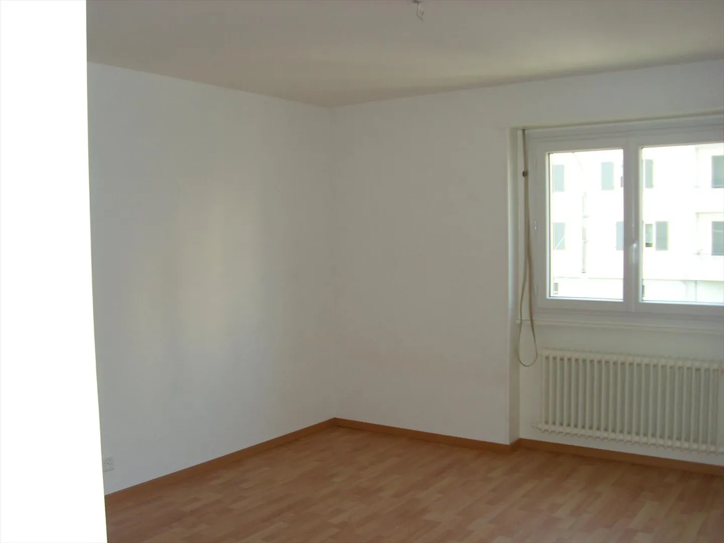 In affitto, appartamento di 3 locali al 2° piano - Foto 4 di 5
