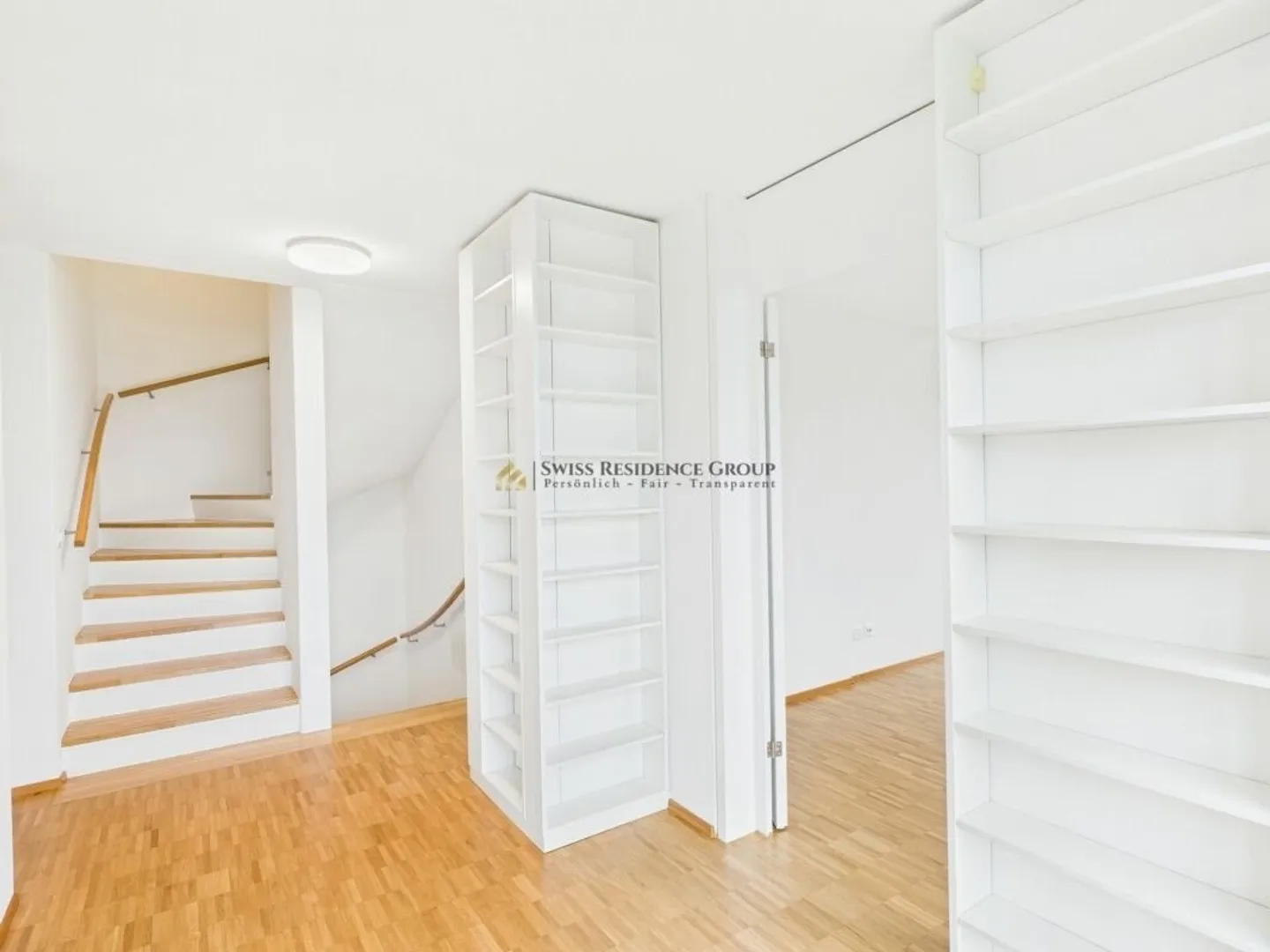 High-quality family residence with garden and unobstructed view of Lake Greifen - Photo 7 of 18