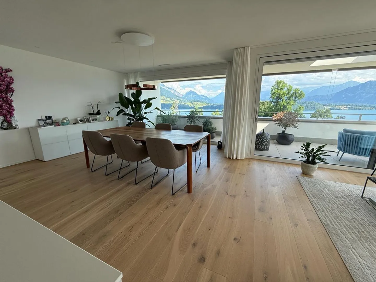 Exklusive Aussicht auf See und Berge - Foto 10 von 14