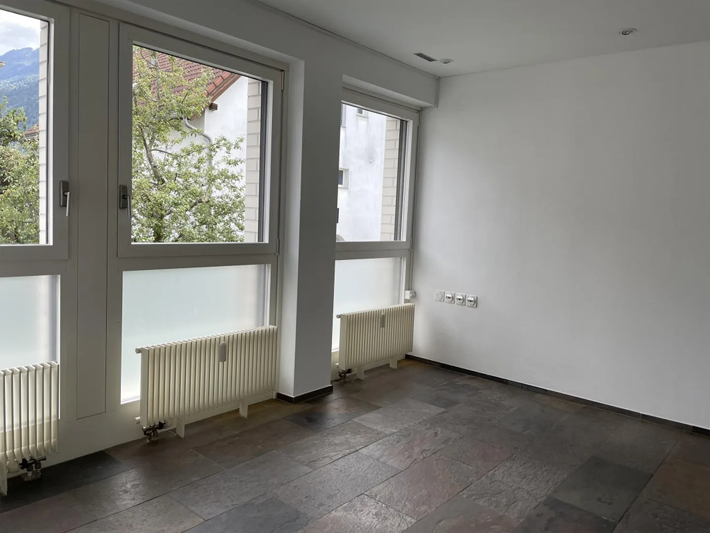 Geräumiges Büro in Bonaduz - Foto 9 von 12