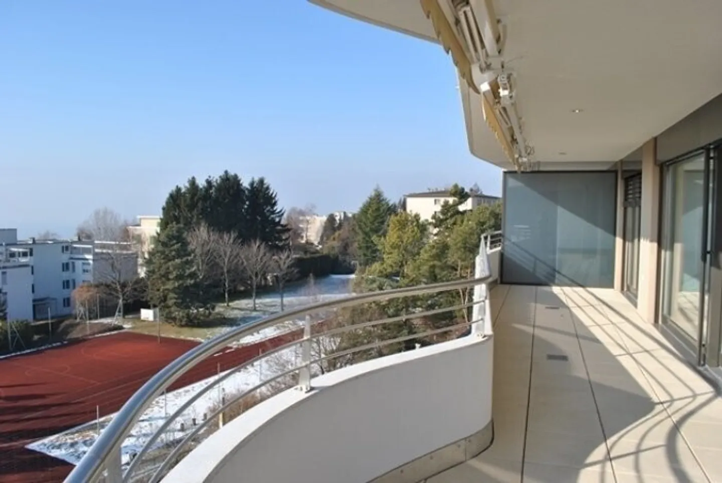 Vista mozzafiato sul lago e sulle Alpi - Foto 3 di 11