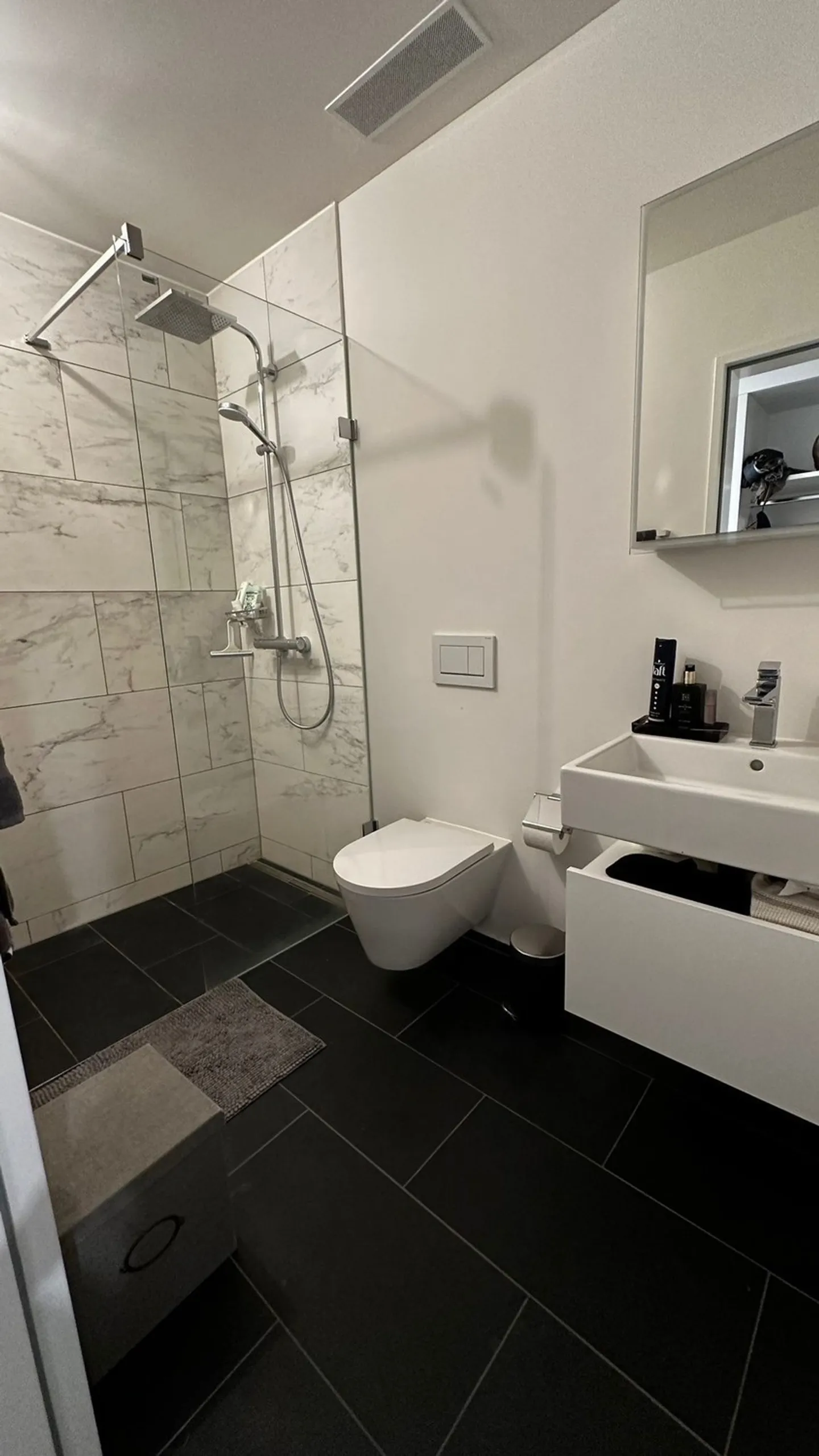 Über den Wolken im 14.OG - Foto 7 von 19