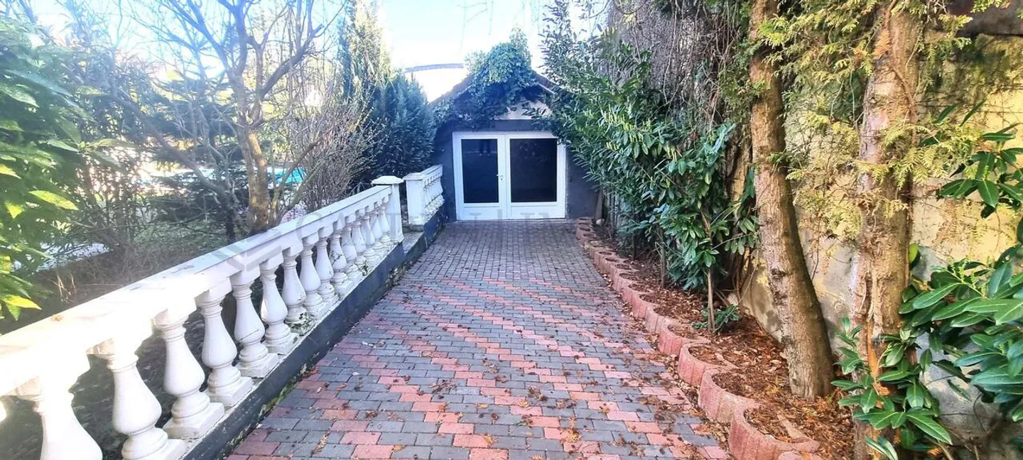 Immeuble de rapport avec jardin - Photo 4 sur 10