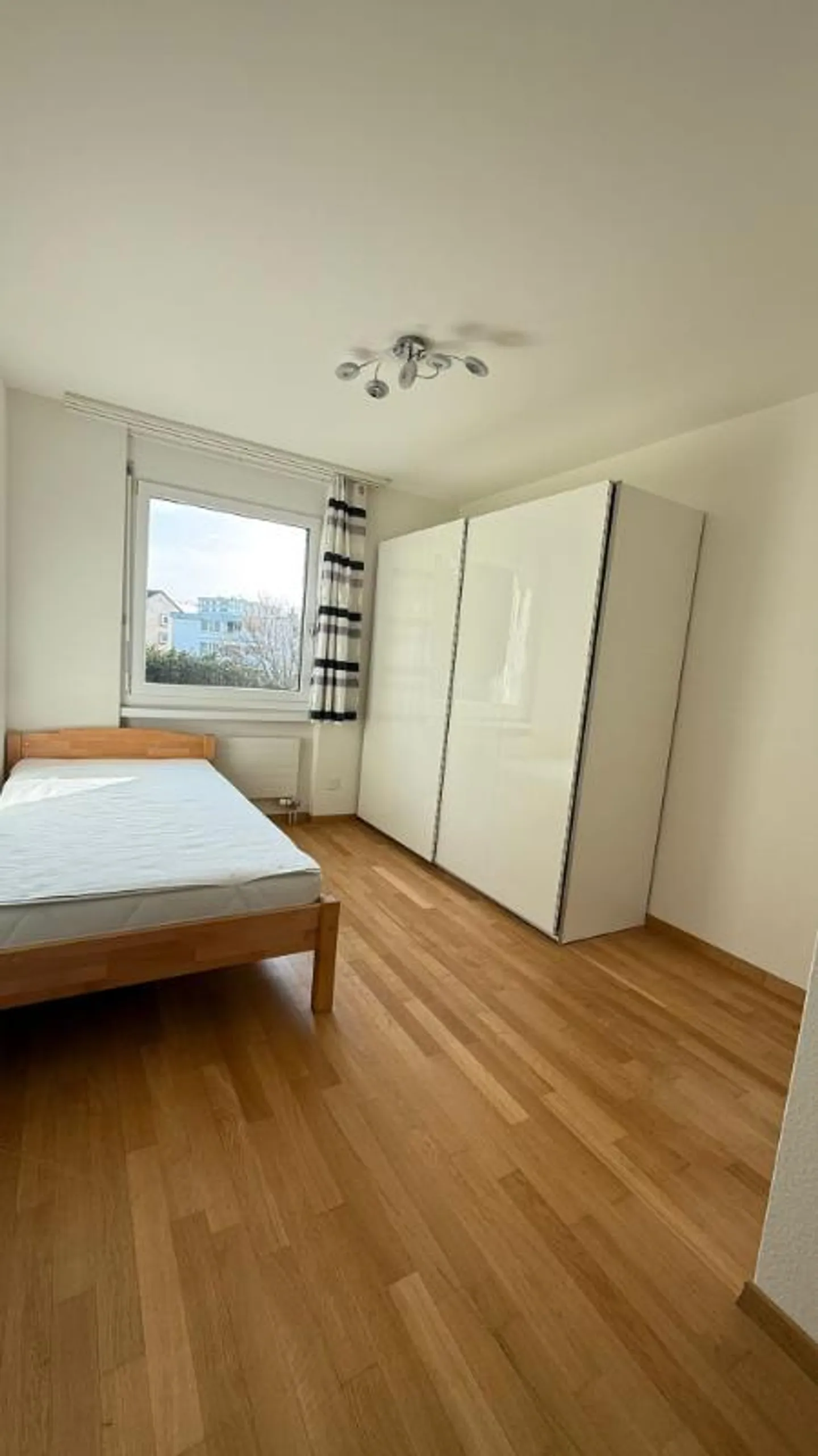 1 Room Apartment - Photo 1 of 5