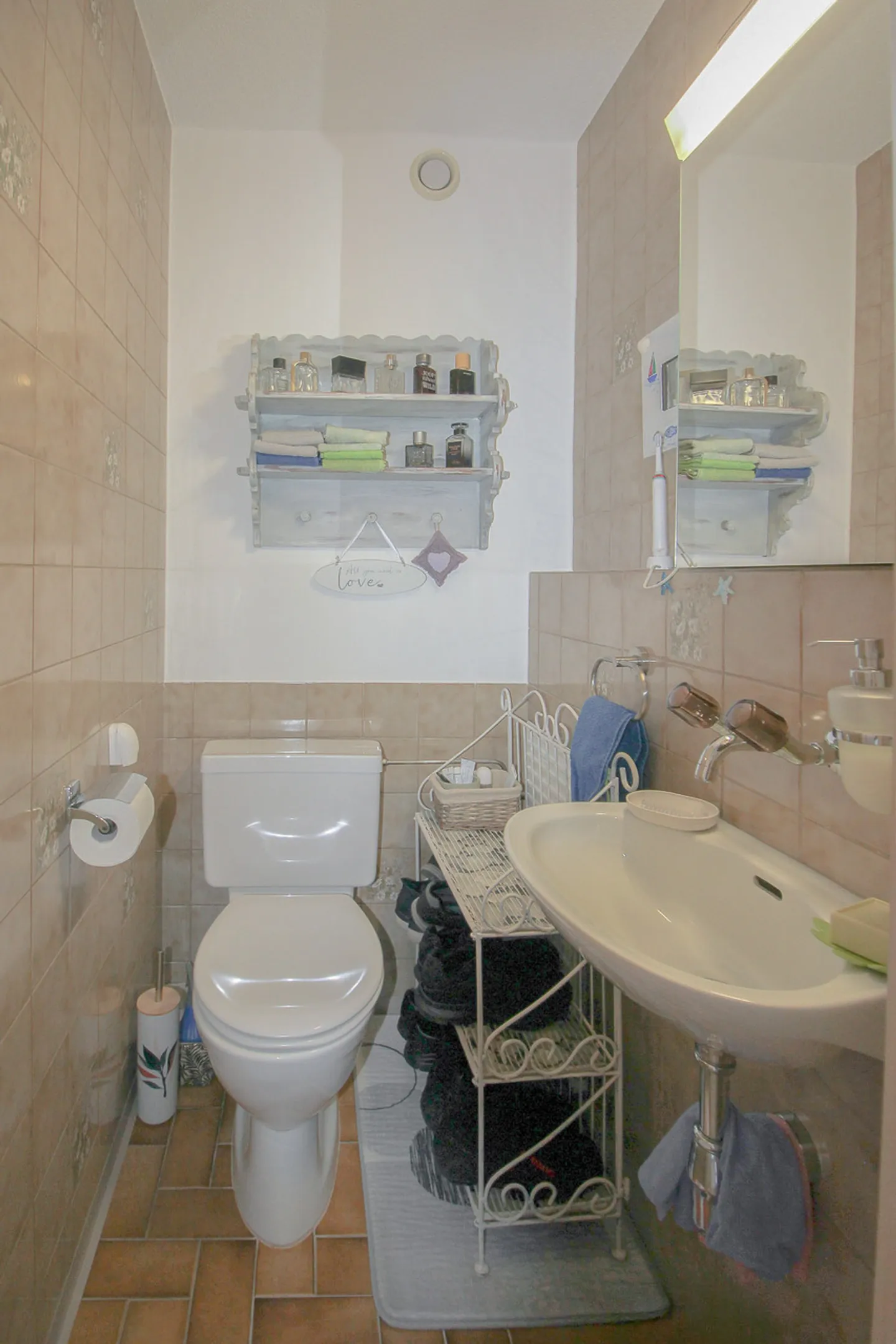 Appartement PPE rénové avec 3.5 pièces, belle terrasse et jardin - Photo 16 sur 22