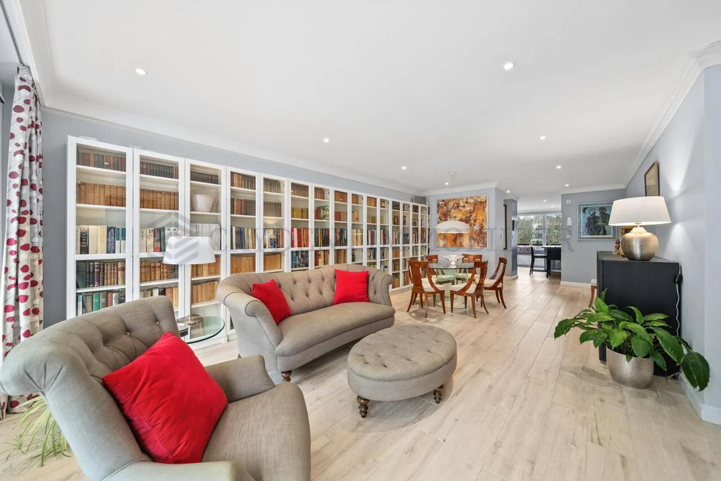 Very nice 5-room apartment renovated - Photo 4 of 8