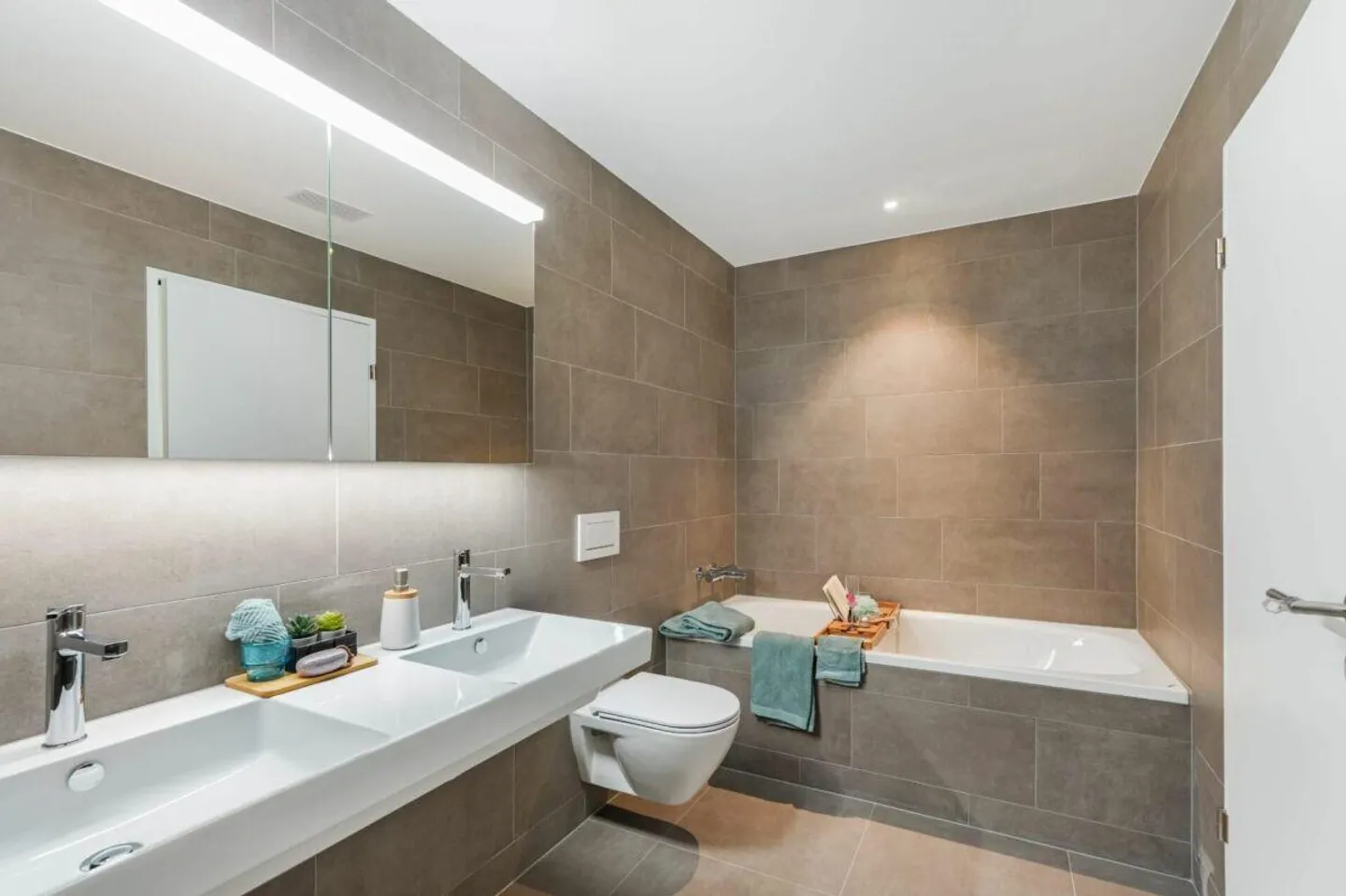 Spacious 3.5-room penthouse apartment - 85% sold! - Photo 7 of 9
