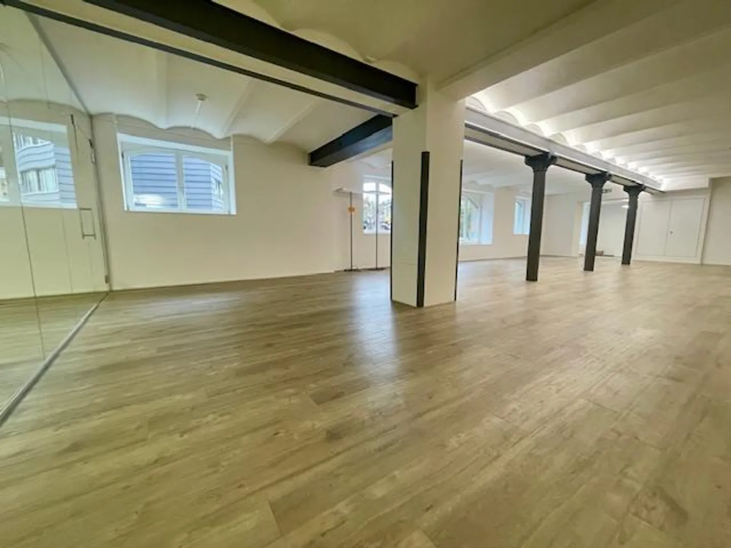 Attraktive Gewerbeflächen im Erdgeschoss an zentraler Lage - Photo 2 sur 10