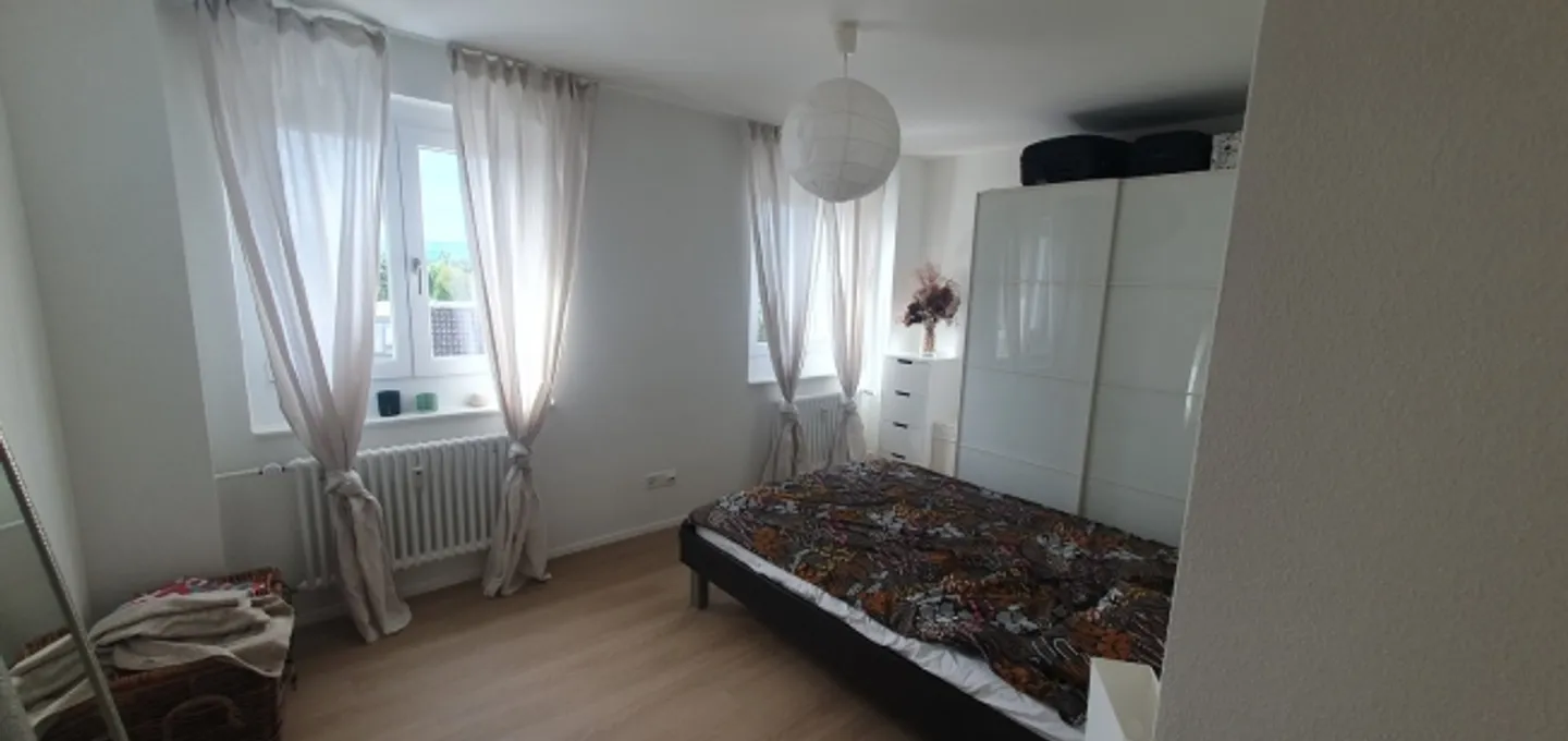 «2½ ZI-WOHNUNG IN USTER (ZH), MÖBLIERT, TEMPORÄR» - Foto 4 von 8