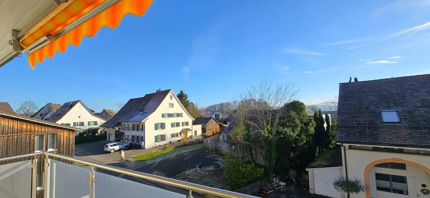 Lichtdurchflutete Eigentumswohnung im Herzen von Seltisberg - Foto 12 von 14