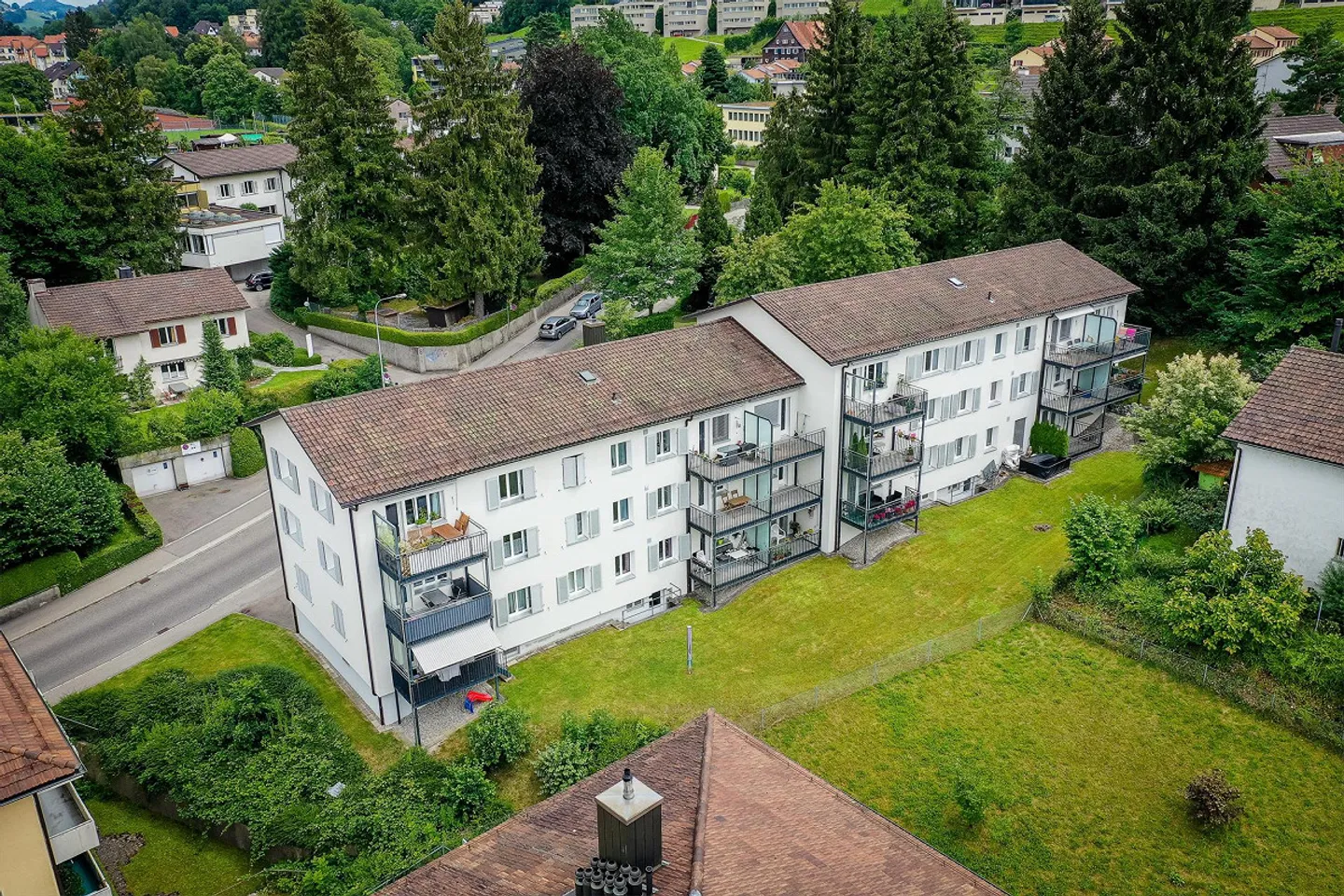 Charming single apartment with balcony and practical room layout - Photo 3 of 10