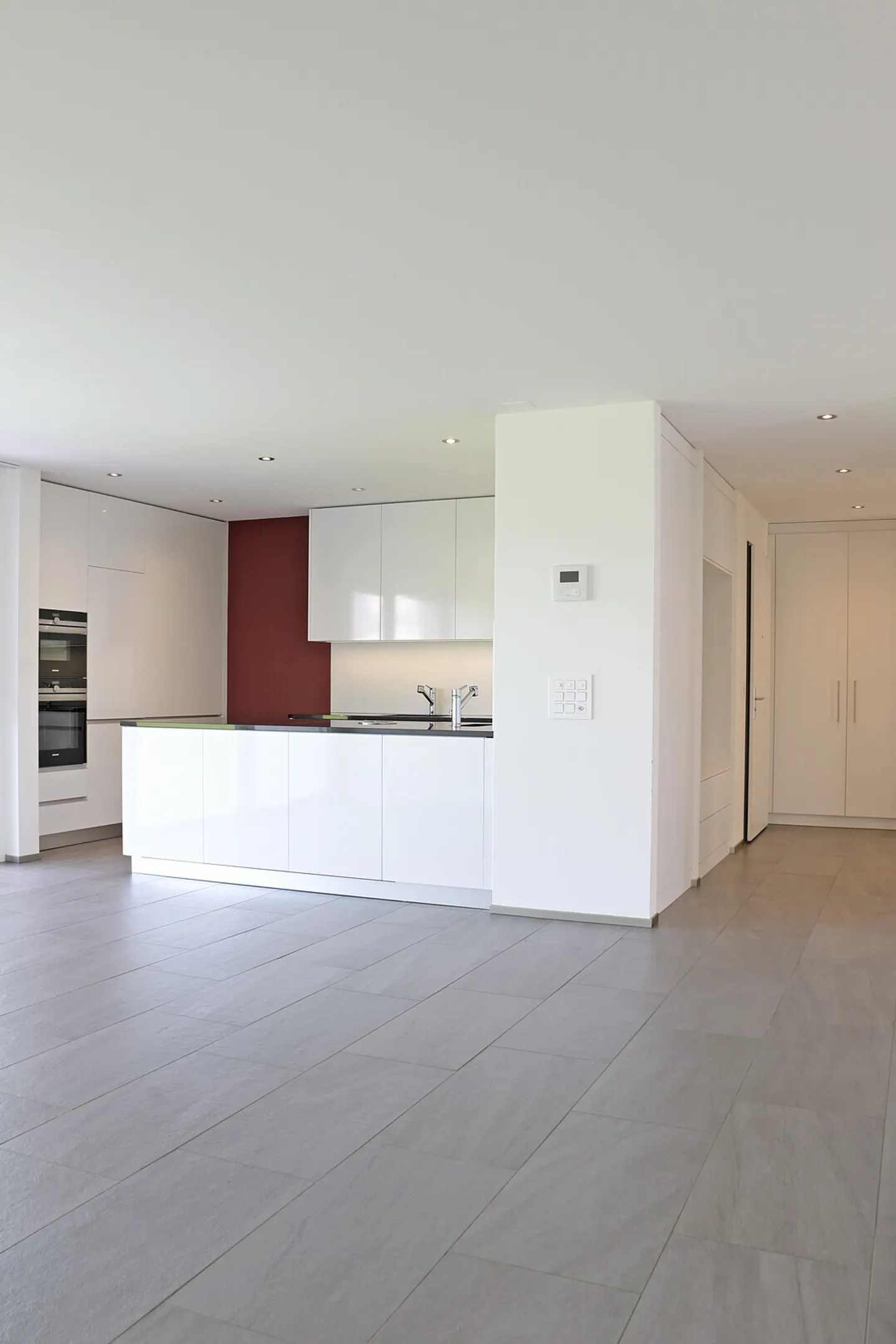Geräumige Wohnung mit Poolzugang - Foto 7 von 17