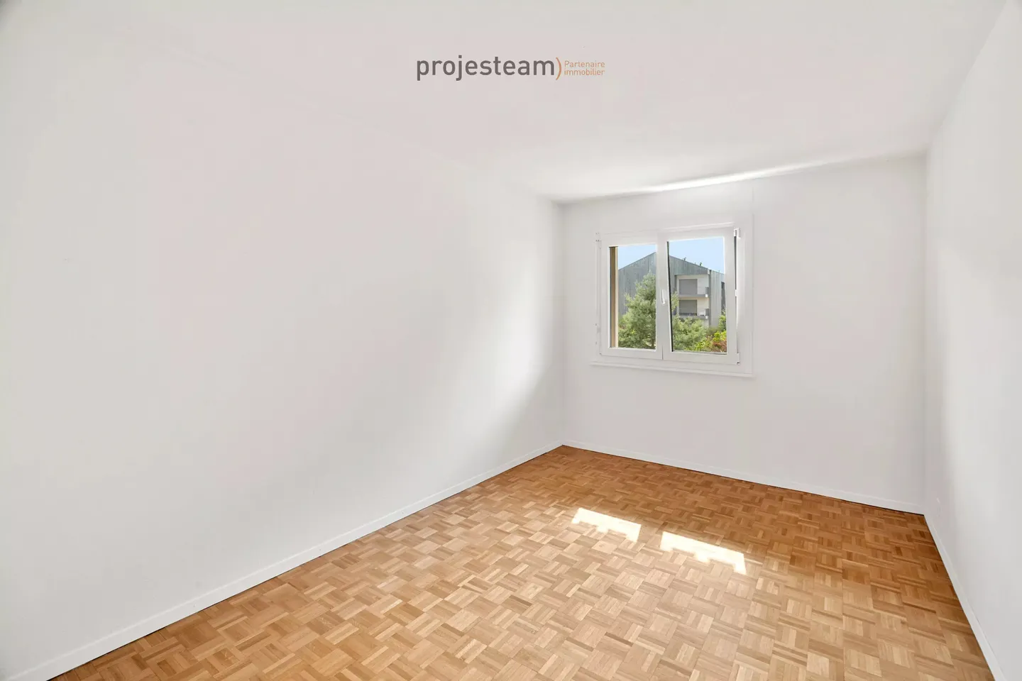 Appartement rénové avec balcons - Photo 15 sur 23