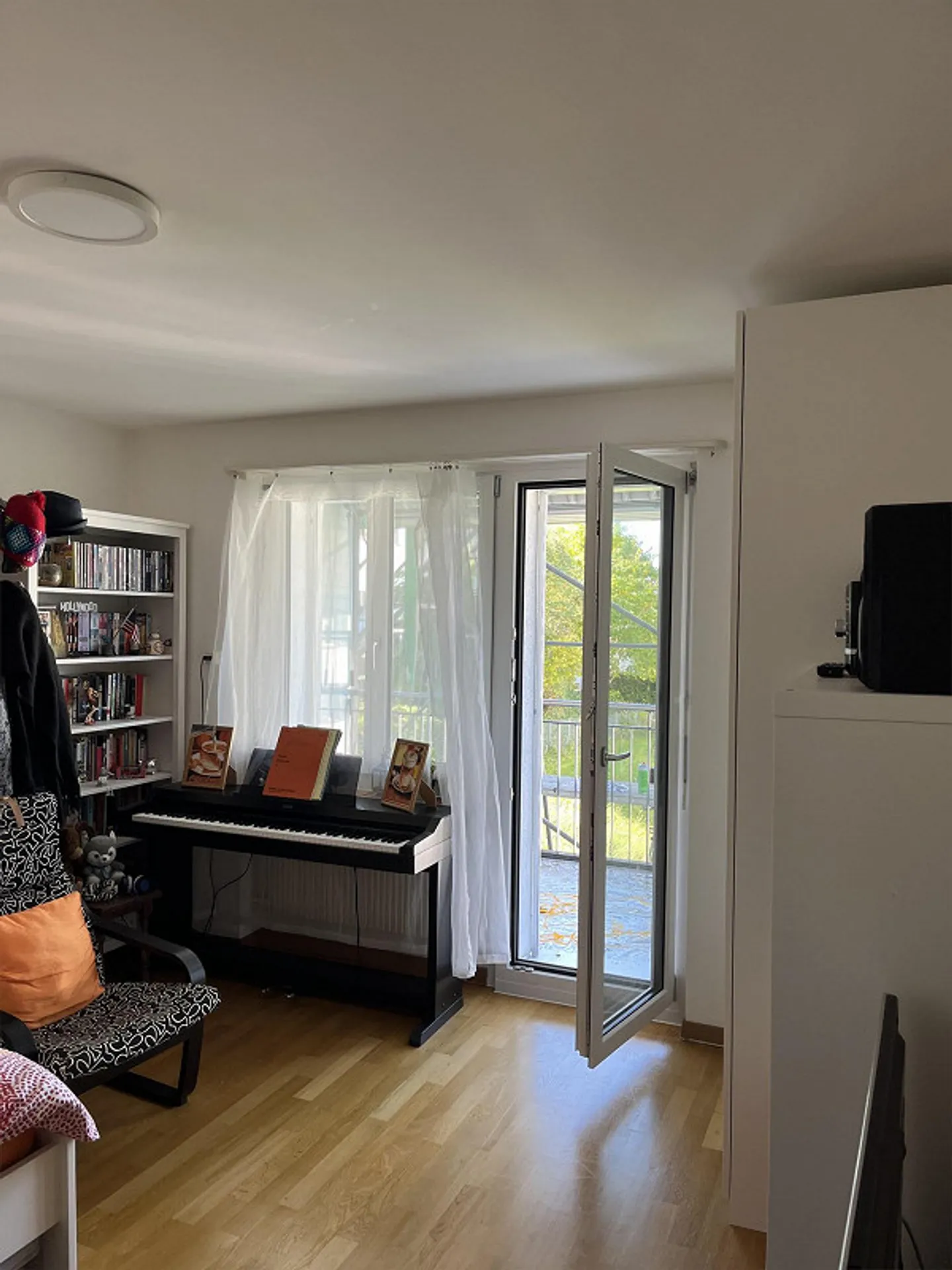 Charming single apartment with balcony and practical room layout - Photo 6 of 10