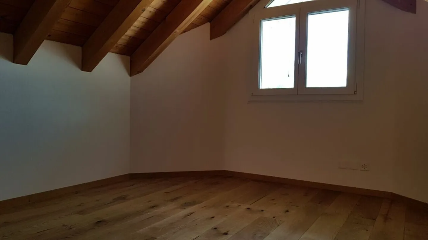 Charmantes Duplex mit Balkonblick - Foto 6 von 11