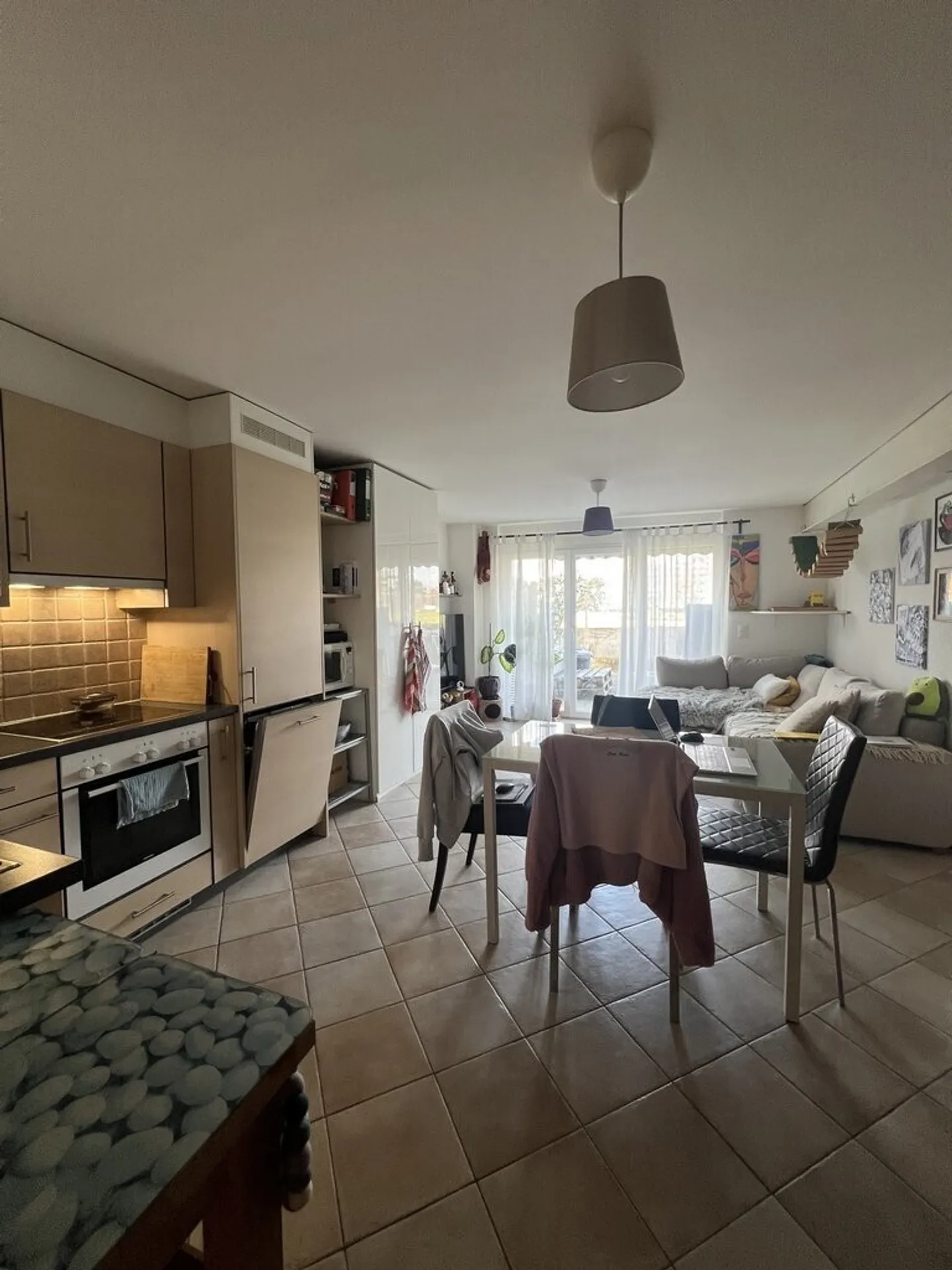 Appartement Charmant Près de l'EPFL - Photo 2 sur 11