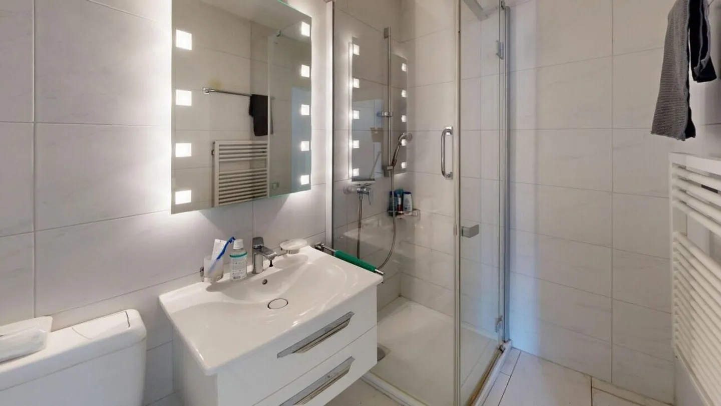 Helle 4.5-Zimmer-Wohnung mit Terrasse - Foto 14 von 31