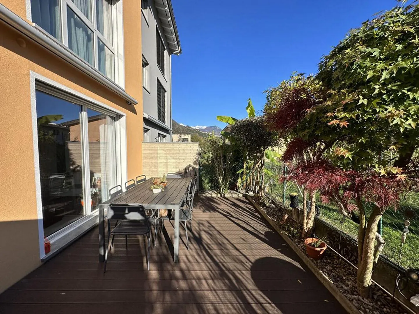 Single-family house with 5.5 rooms and garden in a central and quiet area - Photo 11 of 13