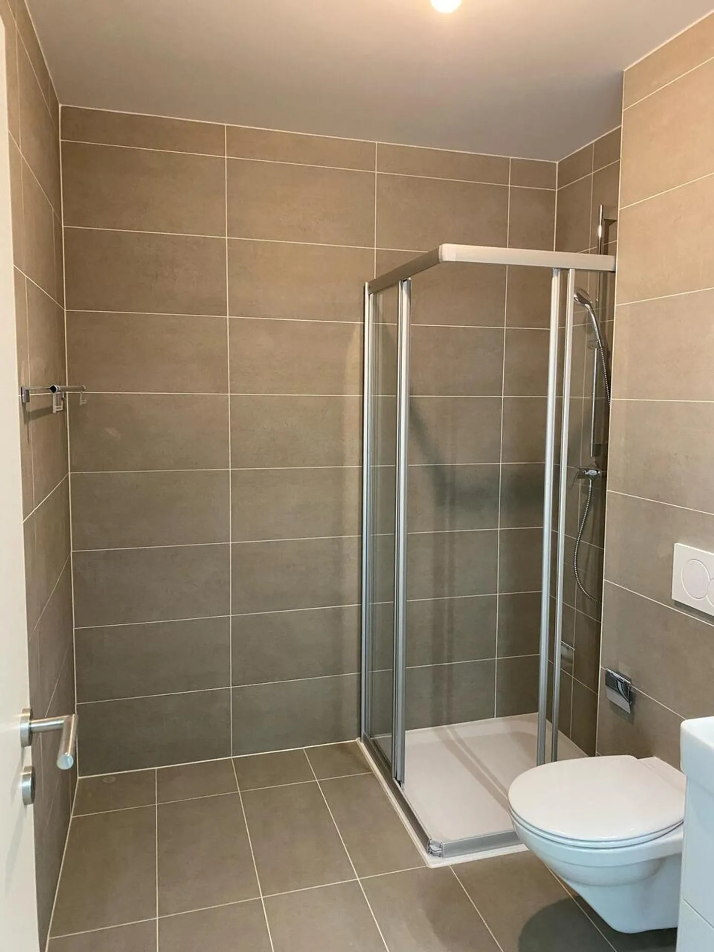 Studio on the 3rd and last floor - Rental contract from 01.09.2026 to 30.06.2027 - Photo 6 of 7
