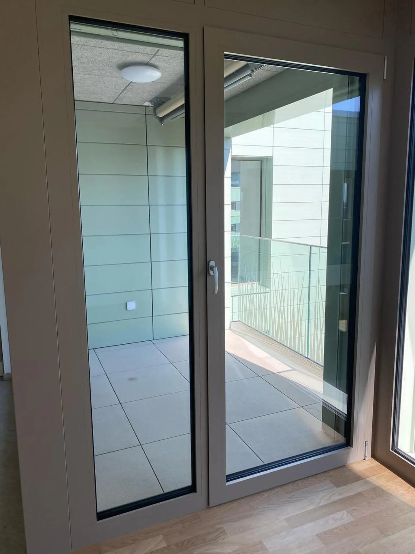 Studio on the 3rd and last floor - Rental contract from 01.09.2026 to 30.06.2027 - Photo 3 of 7