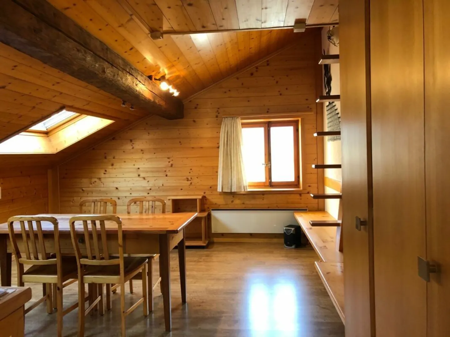 Studio con grande terrazza nel quartiere Châtaignier - Foto 1 di 6