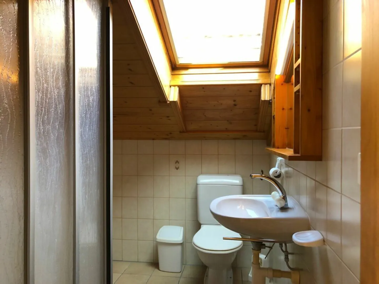 Studio con grande terrazza nel quartiere Châtaignier - Foto 4 di 6