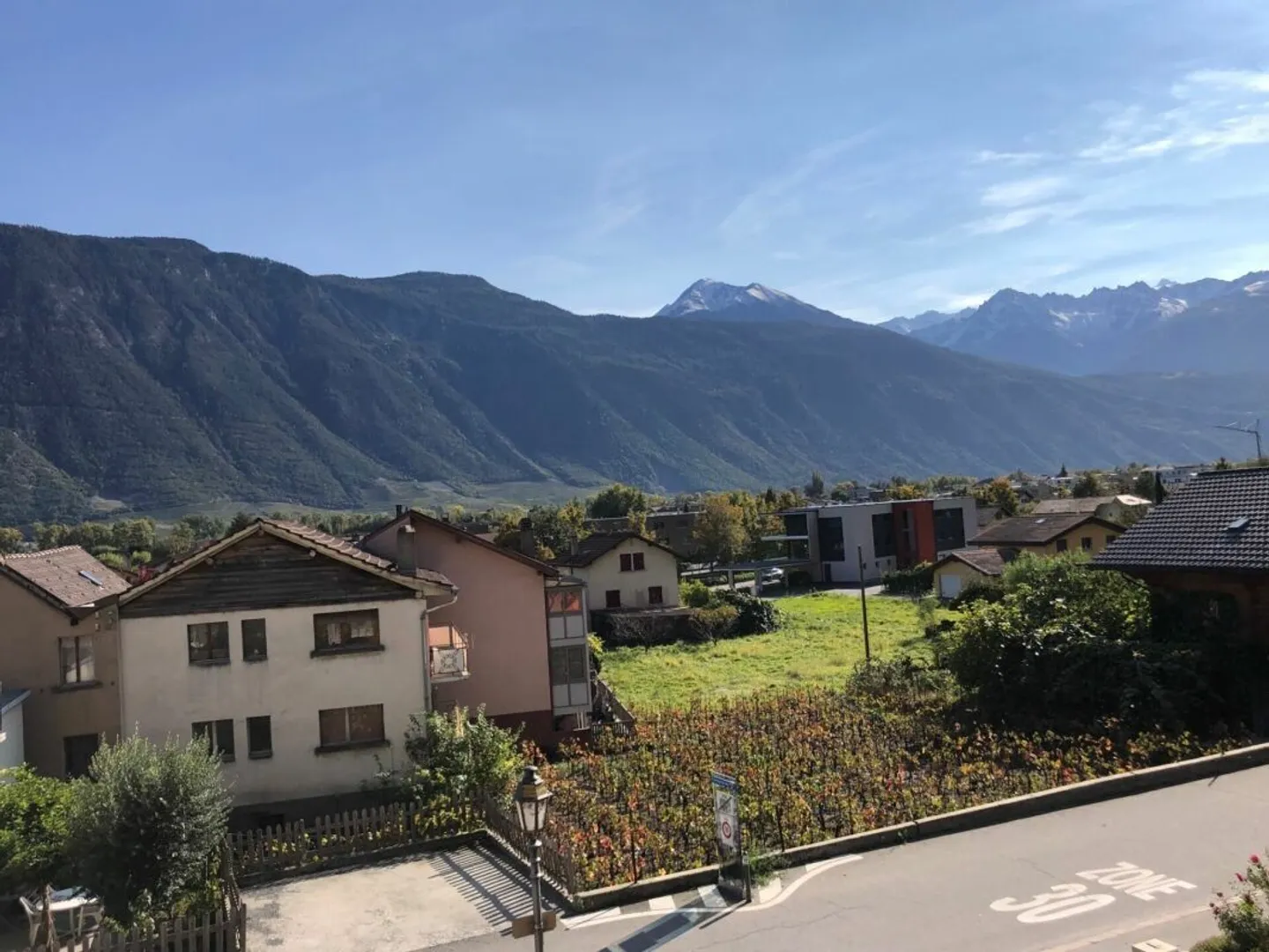 Studio con grande terrazza nel quartiere Châtaignier - Foto 5 di 6