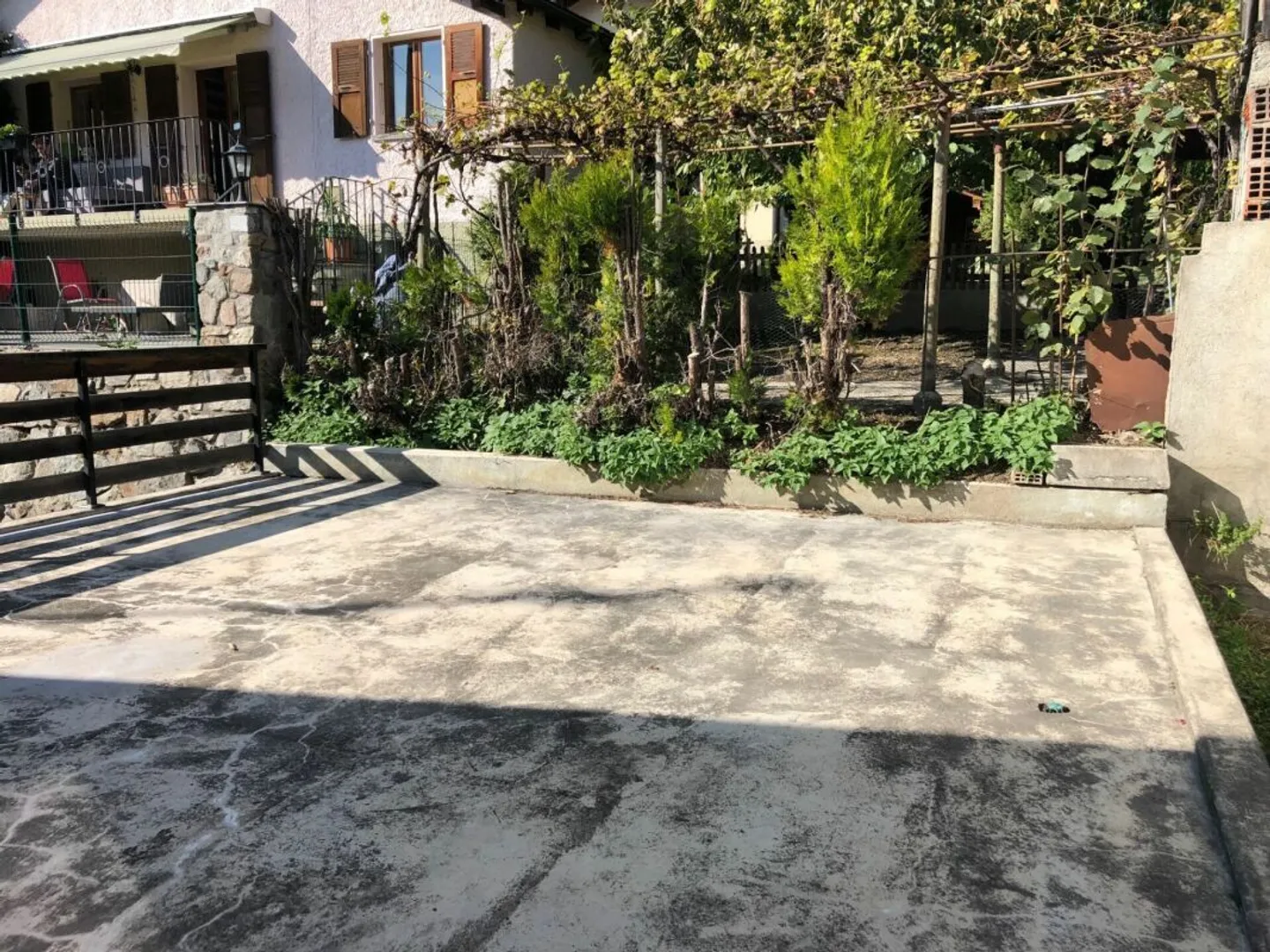 Studio con grande terrazza nel quartiere Châtaignier - Foto 6 di 6