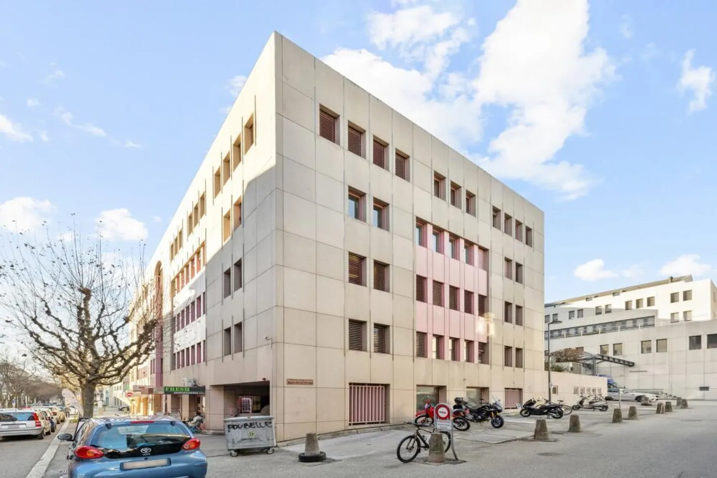 Surface de bureaux à louer pignon sur rue - Foto 4 di 5
