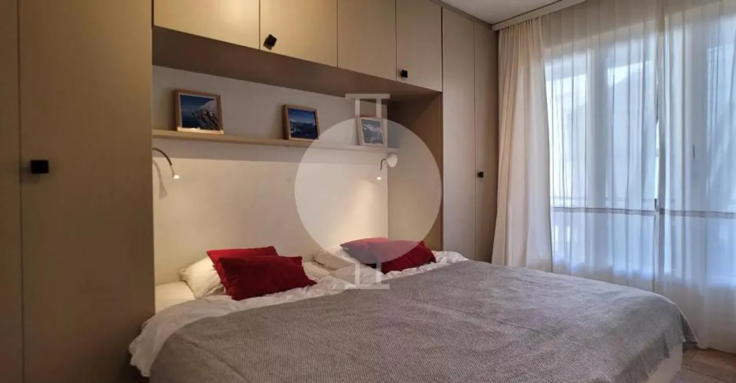 Charming 3.5-room apartment fully renovated with mountain view - Photo 7 of 9