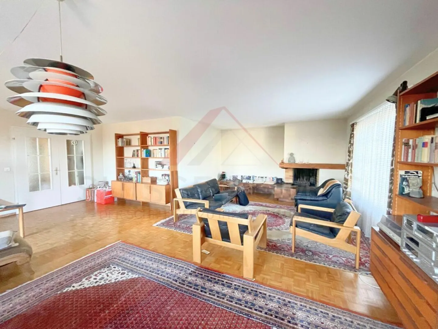 Ampia casa unifamiliare di 5,5 locali con terrazza panoramica e vista lontana a 4573 Lohn-Ammannsegg - Foto 2 di 16