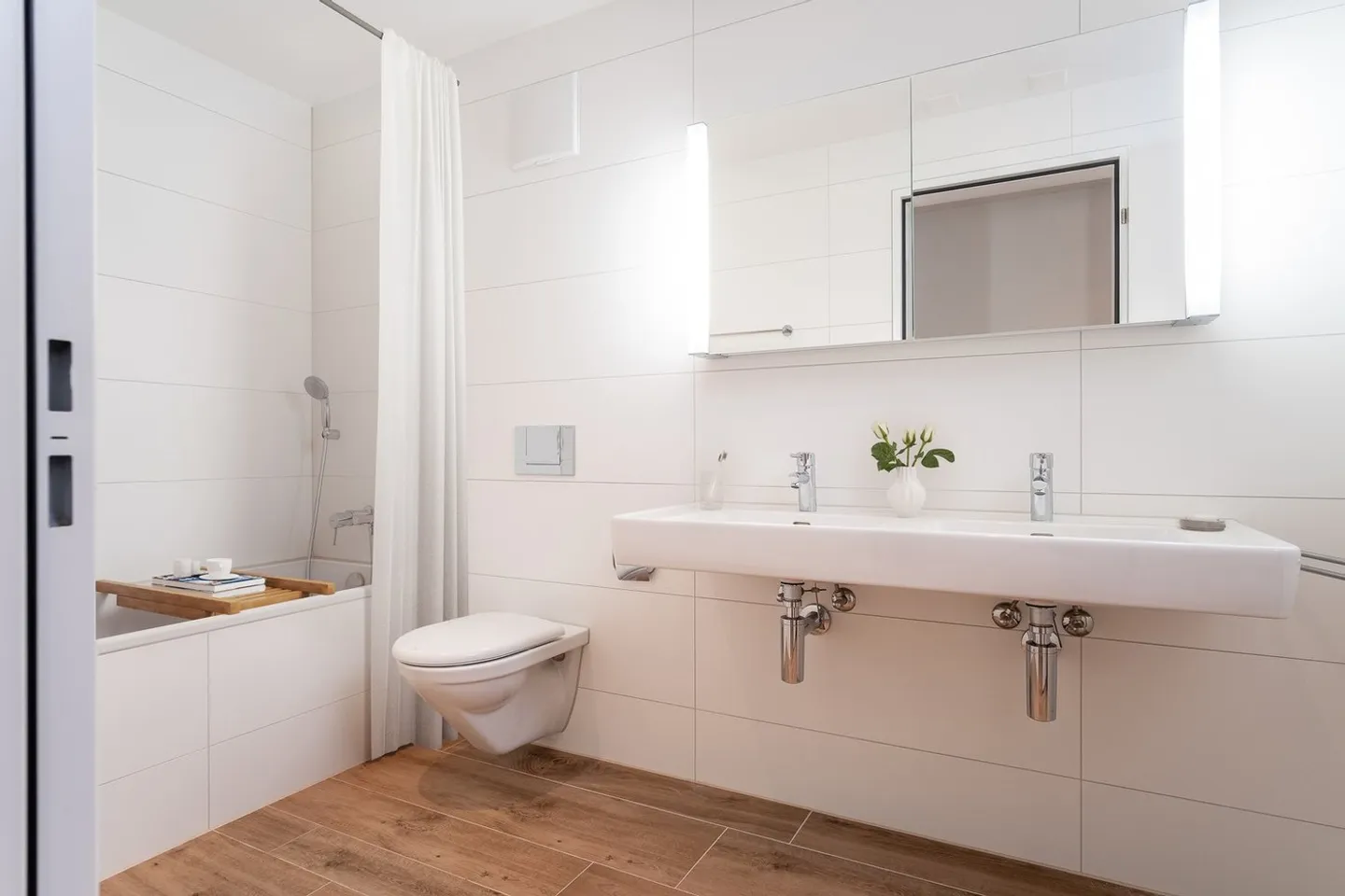 Zona residenziale tranquilla a condizioni attraenti - Foto 6 di 8