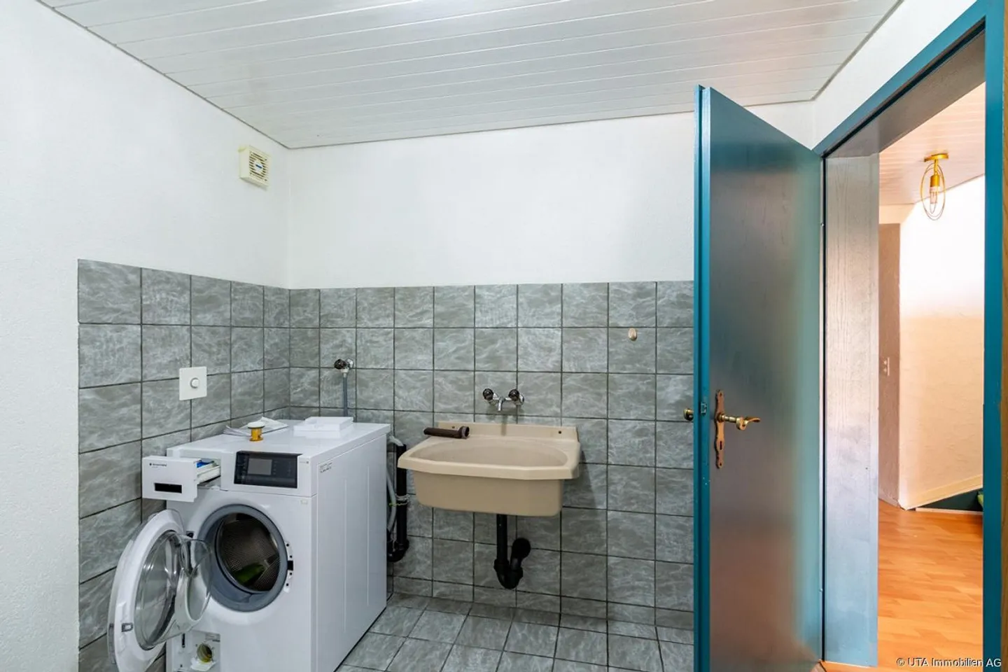 Maison bifamiliale charmante avec des possibilités d'utilisation polyvalentes - Photo 9 sur 23