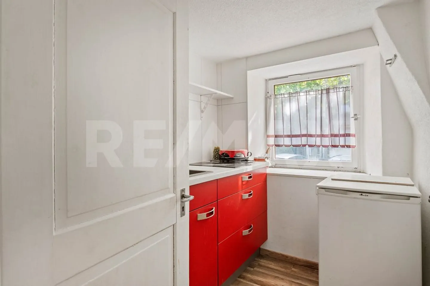 To Renovate in a Great Location - Photo 6 of 13