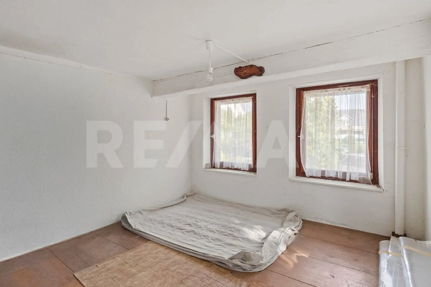 To Renovate in a Great Location - Photo 9 of 13