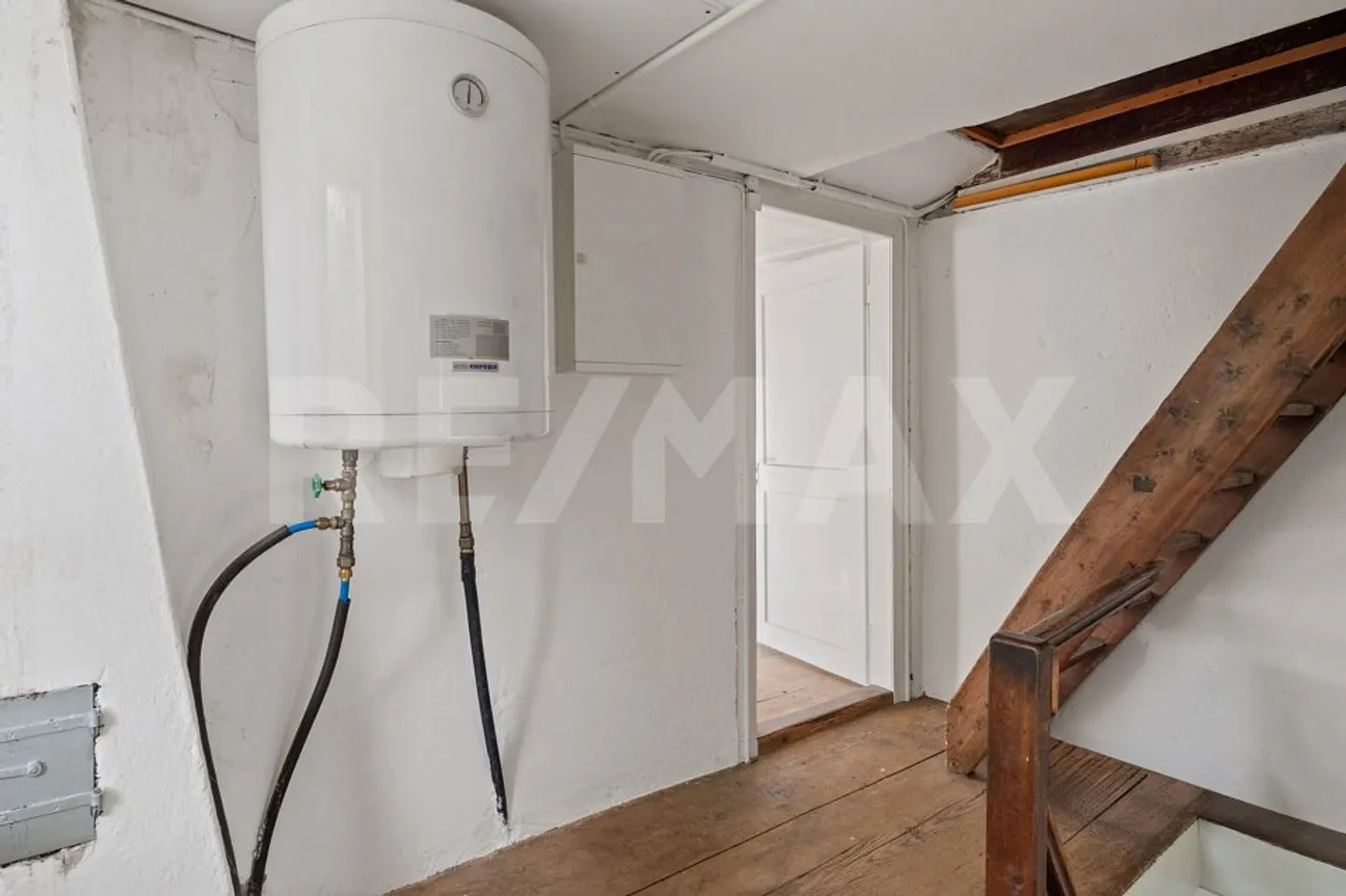 To Renovate in a Great Location - Photo 11 of 13