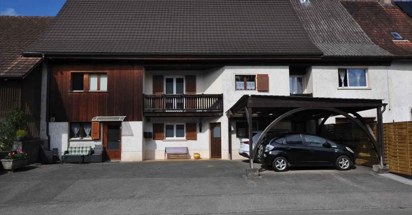 Bella proprietà composta da due appartamenti situata a Courtemaîche - Foto 1 di 27