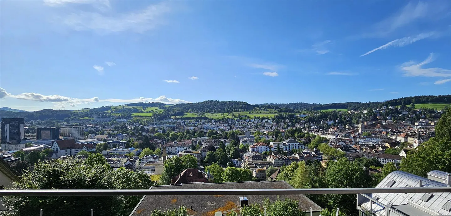 Unique maisonette apartment with panoramic views over St. Gallen - Photo 2 of 9