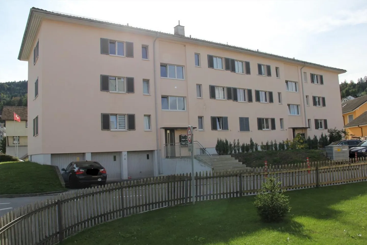 Vivere in una posizione centrale idilliaca - Foto 2 di 8