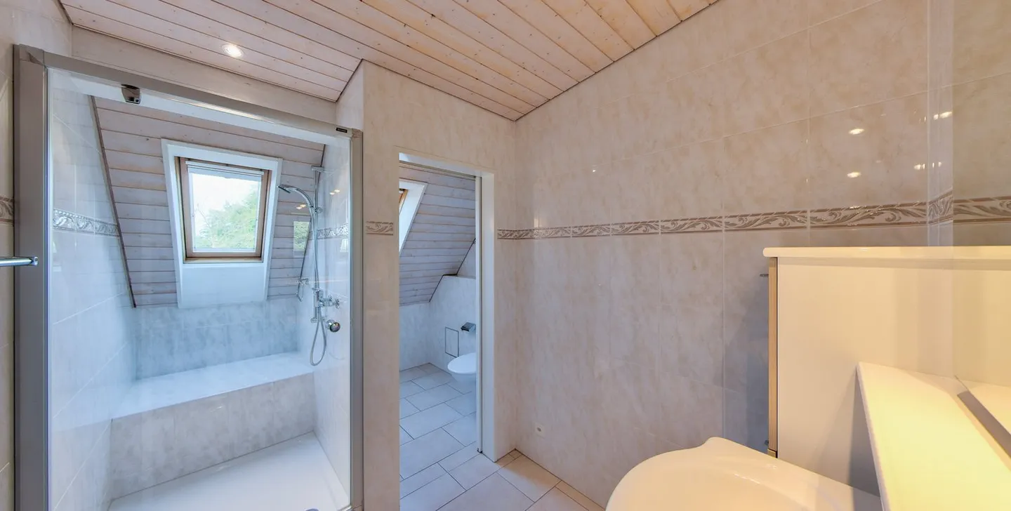 Geräumige Dachwohnung in Aesch - Foto 8 von 17