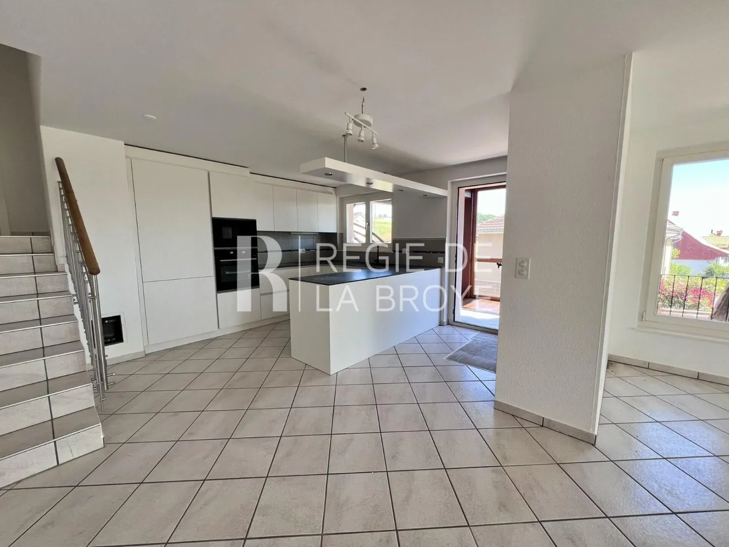 Apartment with 4.5 rooms in Champtauroz - Photo 8 of 13