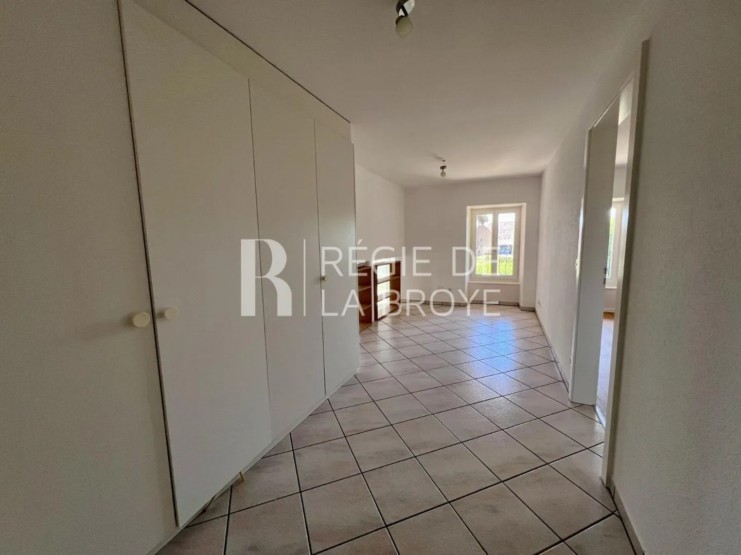 Apartment with 4.5 rooms in Champtauroz - Photo 9 of 13